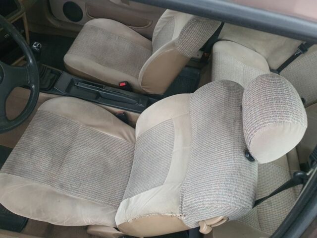 Коричневый Форд Сиерра, объемом двигателя 1.8 л и пробегом 140 тыс. км за 2000 $, фото 7 на Automoto.ua