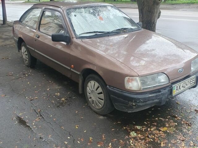 Коричневый Форд Сиерра, объемом двигателя 1.8 л и пробегом 140 тыс. км за 2000 $, фото 2 на Automoto.ua