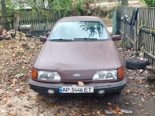 Коричневый Форд Сиерра, объемом двигателя 1.8 л и пробегом 400 тыс. км за 720 $, фото 1 на Automoto.ua