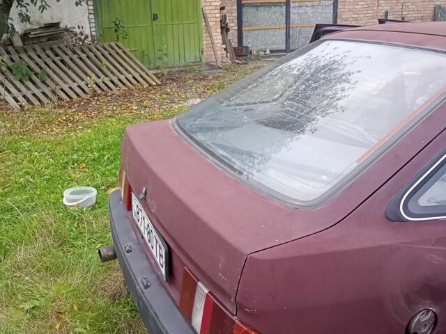 Коричневый Форд Сиерра, объемом двигателя 2 л и пробегом 3 тыс. км за 500 $, фото 1 на Automoto.ua