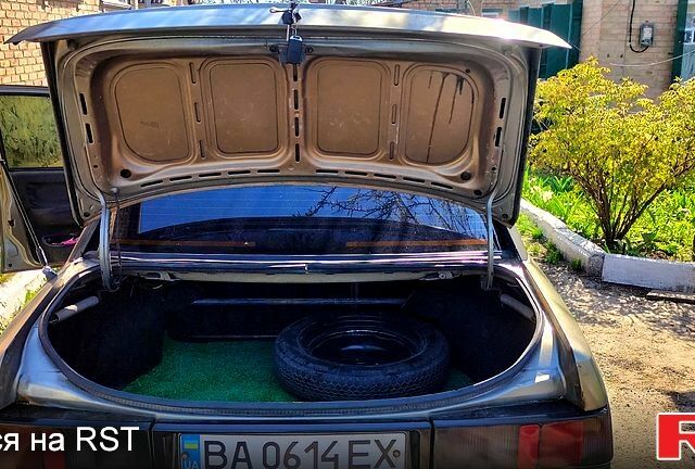 Коричневий Форд Сієрра, об'ємом двигуна 2 л та пробігом 98 тис. км за 1400 $, фото 7 на Automoto.ua