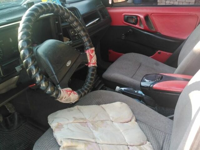 Коричневый Форд Сиерра, объемом двигателя 2 л и пробегом 370 тыс. км за 710 $, фото 2 на Automoto.ua