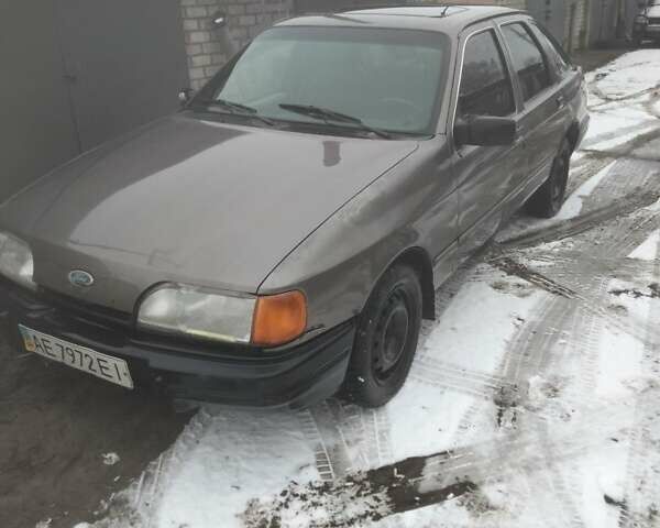 Коричневый Форд Сиерра, объемом двигателя 2 л и пробегом 60 тыс. км за 800 $, фото 12 на Automoto.ua