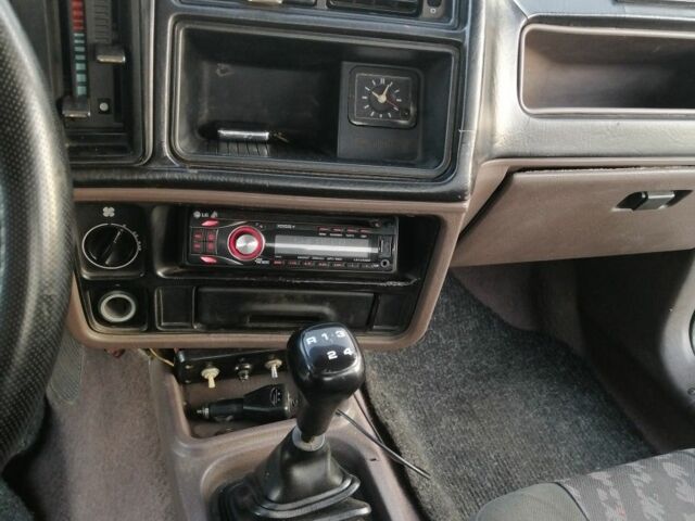 Коричневий Форд Сієрра, об'ємом двигуна 0 л та пробігом 250 тис. км за 1100 $, фото 2 на Automoto.ua