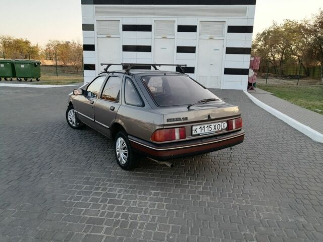 Коричневий Форд Сієрра, об'ємом двигуна 0 л та пробігом 250 тис. км за 1100 $, фото 5 на Automoto.ua