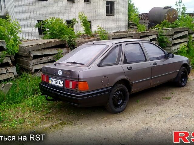 Коричневий Форд Сієрра, об'ємом двигуна 1.8 л та пробігом 300 тис. км за 600 $, фото 4 на Automoto.ua