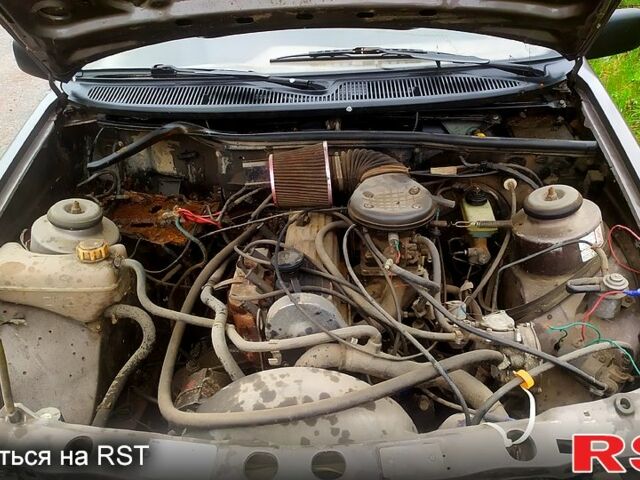 Коричневий Форд Сієрра, об'ємом двигуна 1.8 л та пробігом 300 тис. км за 600 $, фото 9 на Automoto.ua