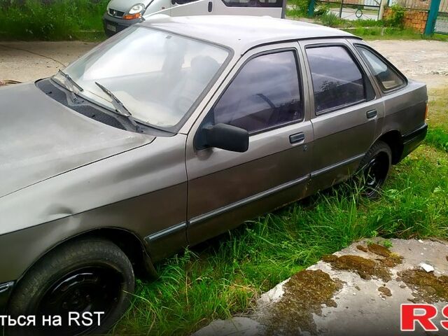 Коричневий Форд Сієрра, об'ємом двигуна 1.8 л та пробігом 300 тис. км за 600 $, фото 8 на Automoto.ua