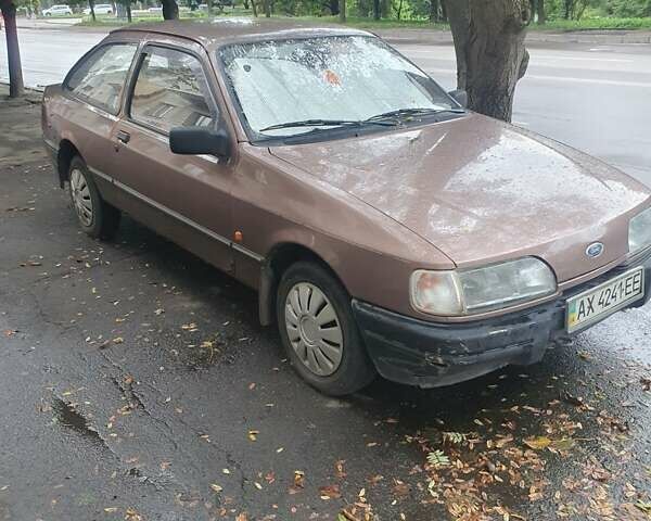 Коричневый Форд Сиерра, объемом двигателя 1.8 л и пробегом 40 тыс. км за 2000 $, фото 7 на Automoto.ua
