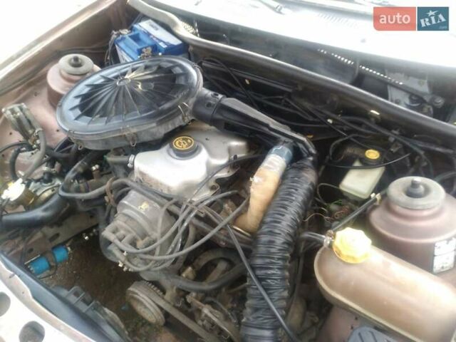 Коричневый Форд Сиерра, объемом двигателя 1.8 л и пробегом 40 тыс. км за 2000 $, фото 10 на Automoto.ua