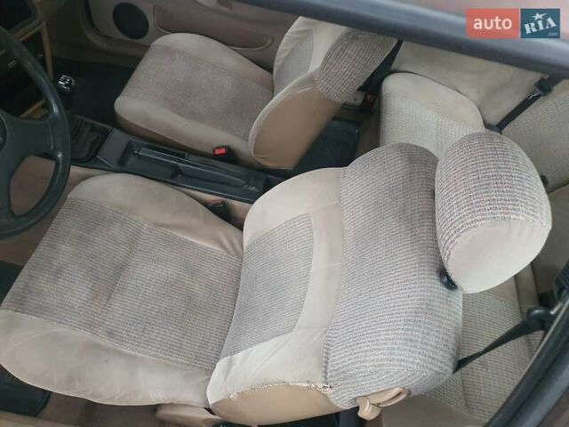 Коричневый Форд Сиерра, объемом двигателя 1.8 л и пробегом 40 тыс. км за 2000 $, фото 2 на Automoto.ua