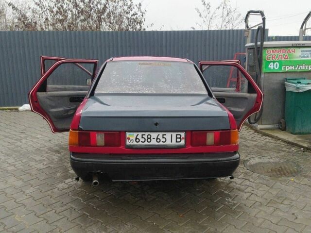 Красный Форд Сиерра, объемом двигателя 1.8 л и пробегом 200 тыс. км за 650 $, фото 7 на Automoto.ua