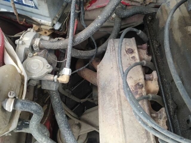 Красный Форд Сиерра, объемом двигателя 1.8 л и пробегом 200 тыс. км за 650 $, фото 18 на Automoto.ua