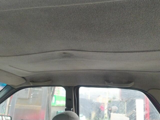 Красный Форд Сиерра, объемом двигателя 1.8 л и пробегом 200 тыс. км за 650 $, фото 10 на Automoto.ua