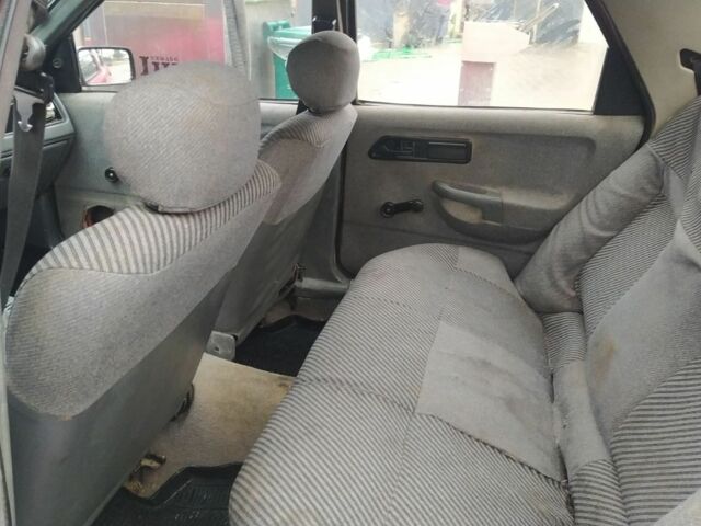 Красный Форд Сиерра, объемом двигателя 1.8 л и пробегом 200 тыс. км за 650 $, фото 11 на Automoto.ua