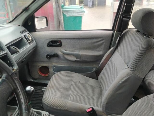 Красный Форд Сиерра, объемом двигателя 1.8 л и пробегом 200 тыс. км за 650 $, фото 17 на Automoto.ua