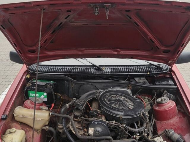 Червоний Форд Сієрра, об'ємом двигуна 2 л та пробігом 371 тис. км за 650 $, фото 5 на Automoto.ua