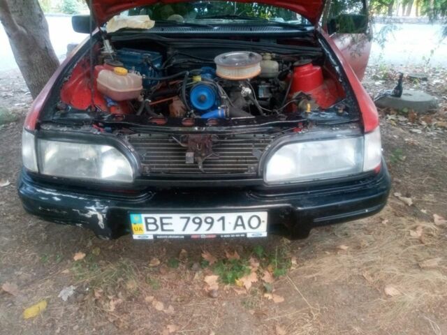 Красный Форд Сиерра, объемом двигателя 2 л и пробегом 180 тыс. км за 237 $, фото 4 на Automoto.ua
