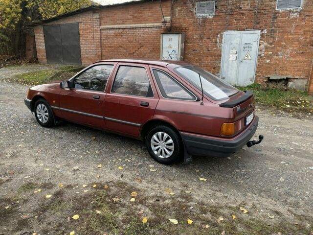 Красный Форд Сиерра, объемом двигателя 1.6 л и пробегом 200 тыс. км за 1450 $, фото 3 на Automoto.ua
