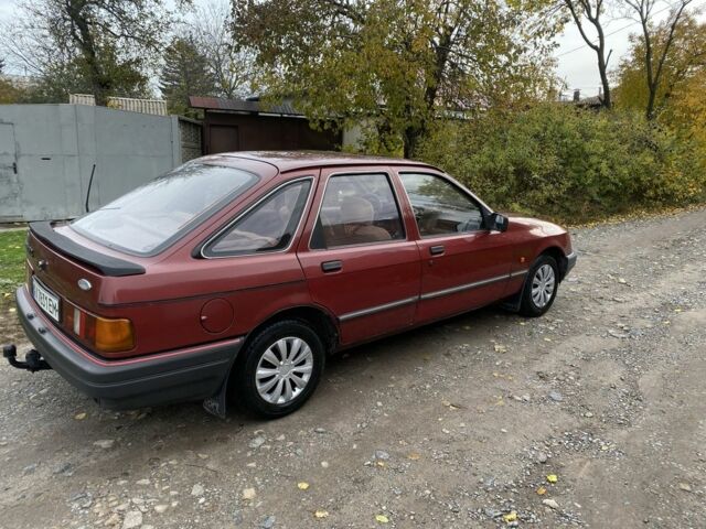 Красный Форд Сиерра, объемом двигателя 1.6 л и пробегом 200 тыс. км за 1450 $, фото 9 на Automoto.ua