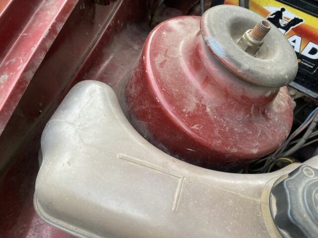 Красный Форд Сиерра, объемом двигателя 1.6 л и пробегом 200 тыс. км за 1450 $, фото 11 на Automoto.ua