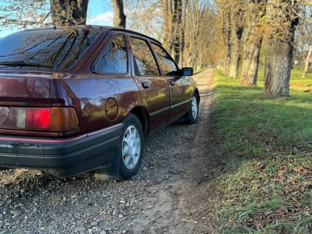 Форд Сієрра 1989 у Чернівцях на Automoto.ua Червоний Форд Сієрра, об'ємом двигуна 2 л та пробігом 1 тис. км за 1350 $, фото 2 на Automoto.ua