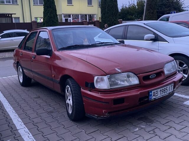 Червоний Форд Сієрра, об'ємом двигуна 2 л та пробігом 77 тис. км за 1800 $, фото 1 на Automoto.ua