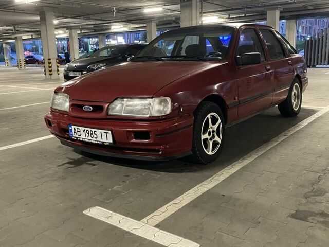 Червоний Форд Сієрра, об'ємом двигуна 2 л та пробігом 77 тис. км за 1800 $, фото 5 на Automoto.ua