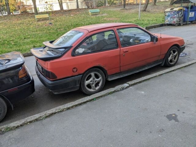 Красный Форд Сиерра, объемом двигателя 1.6 л и пробегом 333 тыс. км за 1072 $, фото 1 на Automoto.ua