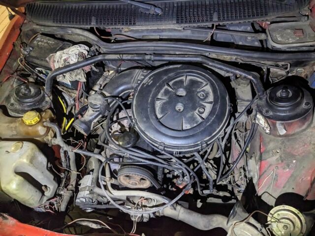 Красный Форд Сиерра, объемом двигателя 1.6 л и пробегом 333 тыс. км за 1072 $, фото 2 на Automoto.ua