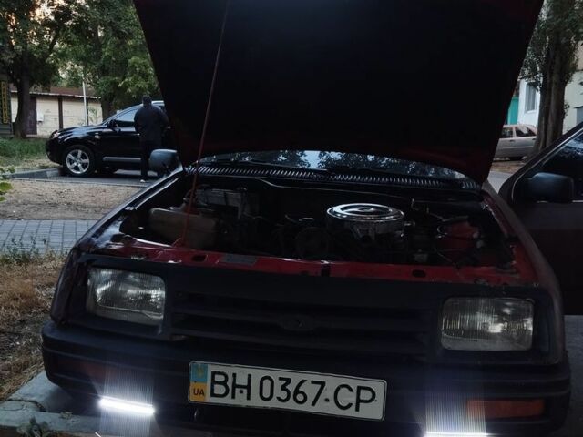 Красный Форд Сиерра, объемом двигателя 2 л и пробегом 60 тыс. км за 416 $, фото 3 на Automoto.ua