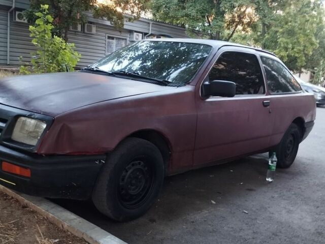 Красный Форд Сиерра, объемом двигателя 2 л и пробегом 60 тыс. км за 416 $, фото 5 на Automoto.ua