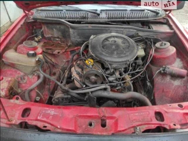 Красный Форд Сиерра, объемом двигателя 2 л и пробегом 100 тыс. км за 800 $, фото 8 на Automoto.ua