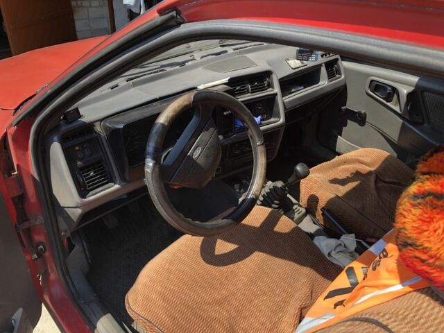 Червоний Форд Сієрра, об'ємом двигуна 0 л та пробігом 325 тис. км за 1300 $, фото 5 на Automoto.ua