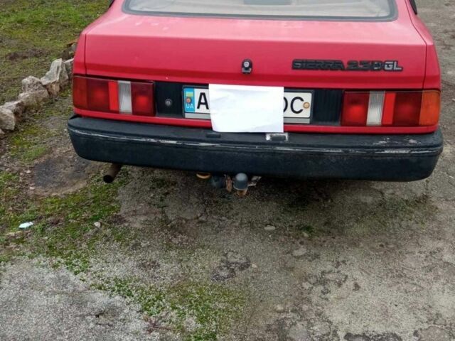 Красный Форд Сиерра, объемом двигателя 2.3 л и пробегом 500 тыс. км за 1663 $, фото 2 на Automoto.ua