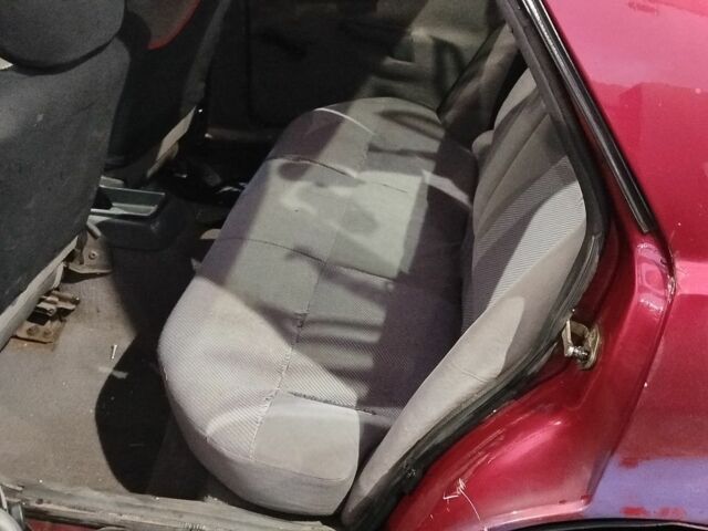 Червоний Форд Сієрра, об'ємом двигуна 2 л та пробігом 100 тис. км за 841 $, фото 2 на Automoto.ua