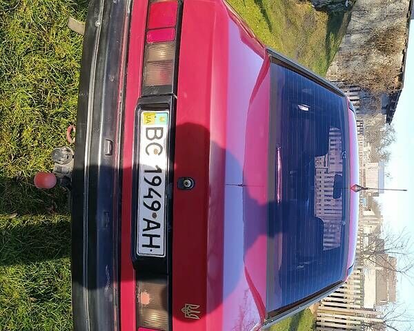 Красный Форд Сиерра, объемом двигателя 1.8 л и пробегом 300 тыс. км за 1000 $, фото 16 на Automoto.ua