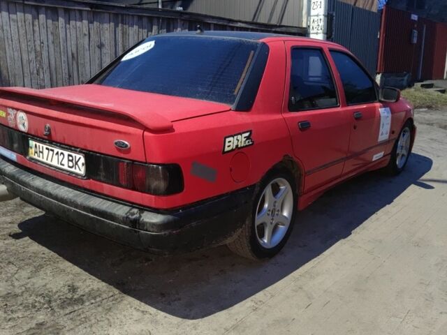 Красный Форд Сиерра, объемом двигателя 1.8 л и пробегом 99 тыс. км за 1750 $, фото 3 на Automoto.ua