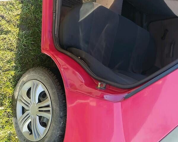 Красный Форд Сиерра, объемом двигателя 1.8 л и пробегом 300 тыс. км за 1000 $, фото 10 на Automoto.ua