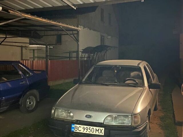 Красный Форд Сиерра, объемом двигателя 2.3 л и пробегом 250 тыс. км за 1500 $, фото 7 на Automoto.ua