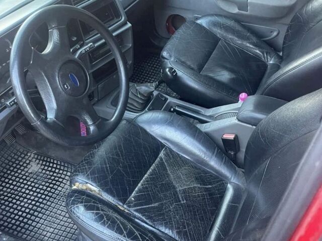 Красный Форд Сиерра, объемом двигателя 2 л и пробегом 3 тыс. км за 1100 $, фото 4 на Automoto.ua