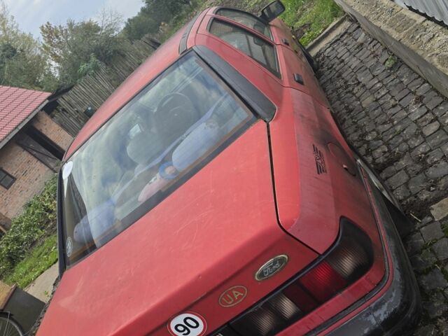 Красный Форд Сиерра, объемом двигателя 1.8 л и пробегом 12 тыс. км за 500 $, фото 3 на Automoto.ua