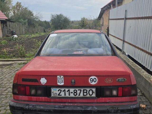 Красный Форд Сиерра, объемом двигателя 1.8 л и пробегом 12 тыс. км за 500 $, фото 4 на Automoto.ua