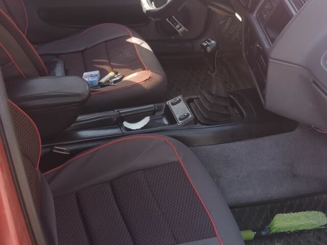 Червоний Форд Сієрра, об'ємом двигуна 2 л та пробігом 3 тис. км за 800 $, фото 5 на Automoto.ua