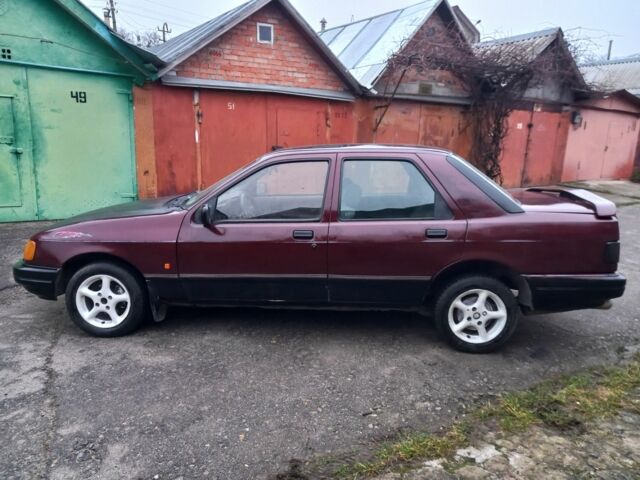 Красный Форд Сиерра, объемом двигателя 2 л и пробегом 500 тыс. км за 639 $, фото 7 на Automoto.ua