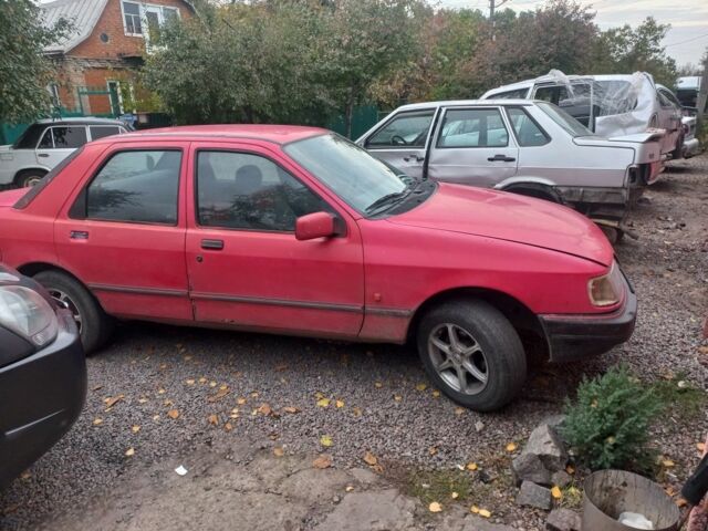 Красный Форд Сиерра, объемом двигателя 0 л и пробегом 10 тыс. км за 400 $, фото 2 на Automoto.ua