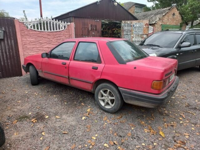 Красный Форд Сиерра, объемом двигателя 0 л и пробегом 10 тыс. км за 400 $, фото 3 на Automoto.ua