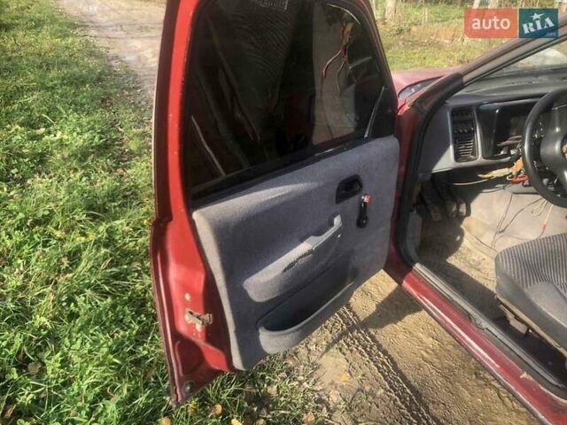 Красный Форд Сиерра, объемом двигателя 1.8 л и пробегом 555 тыс. км за 550 $, фото 8 на Automoto.ua