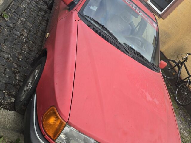 Красный Форд Сиерра, объемом двигателя 1.8 л и пробегом 12 тыс. км за 500 $, фото 1 на Automoto.ua