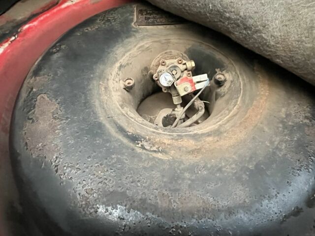 Червоний Форд Сієрра, об'ємом двигуна 2 л та пробігом 3 тис. км за 900 $, фото 13 на Automoto.ua